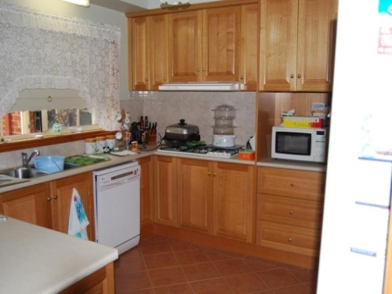 15 Magpie Close, Lara VIC 3212