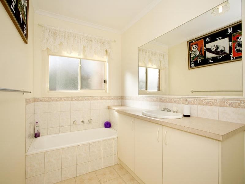 2/178 Matthews Road, Corio VIC 3214