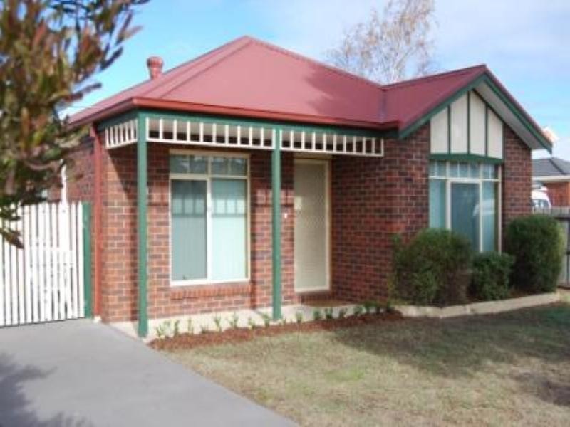 17 Looker Street, Lara VIC 3212