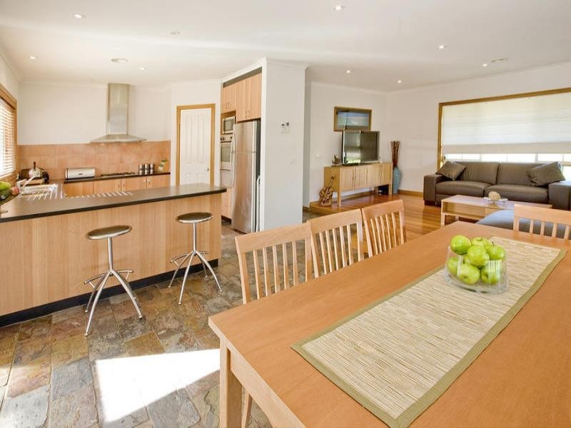 10 Franco Place, Lara VIC 3212