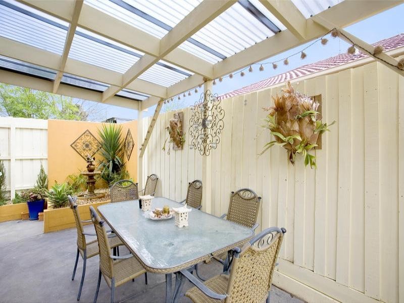 8 Maria Court, Lara VIC 3212