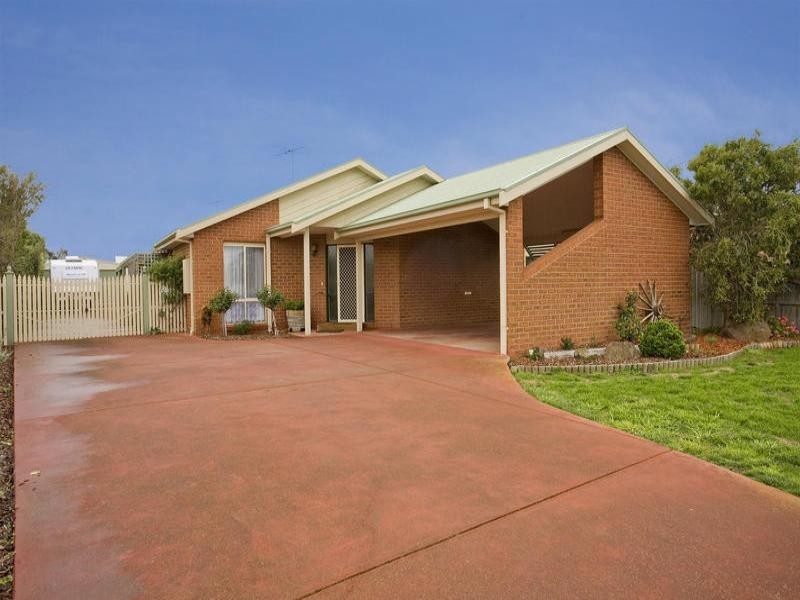 8 Christensen Court, Lara VIC 3212