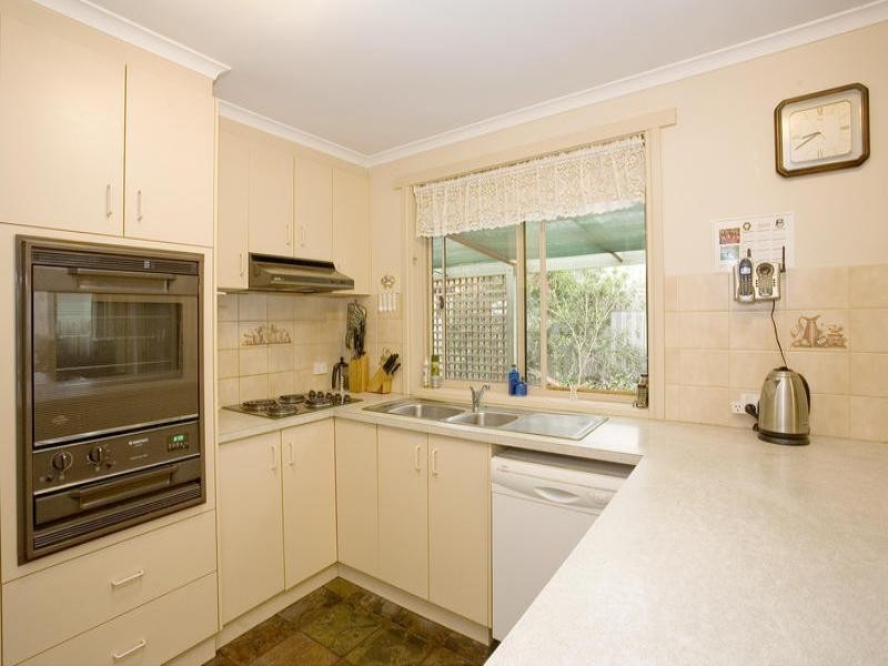 8 Christensen Court, Lara VIC 3212