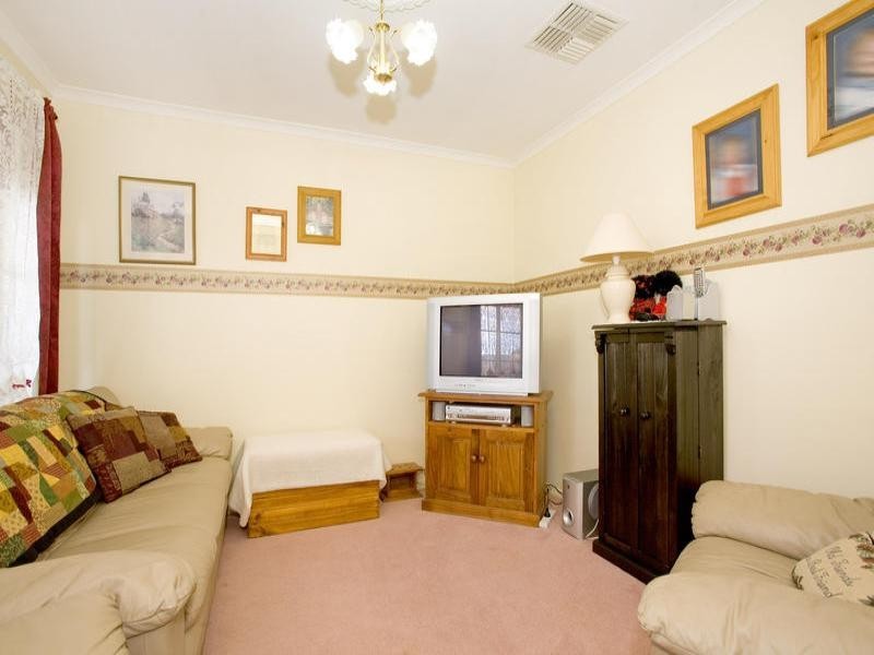 10 Nivek Court, St Albans Park VIC 3219