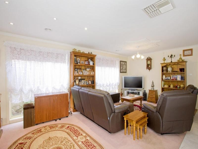 10 Nivek Court, St Albans Park VIC 3219