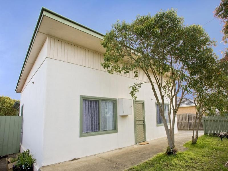 32 Maurice Street, Herne Hill VIC 3218