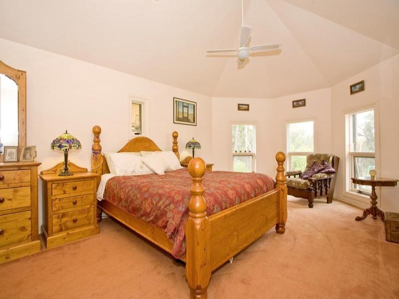 393 Clarkes Road, Anakie VIC 3221