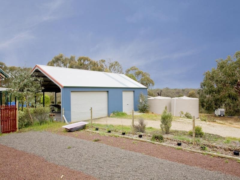 393 Clarkes Road, Anakie VIC 3221