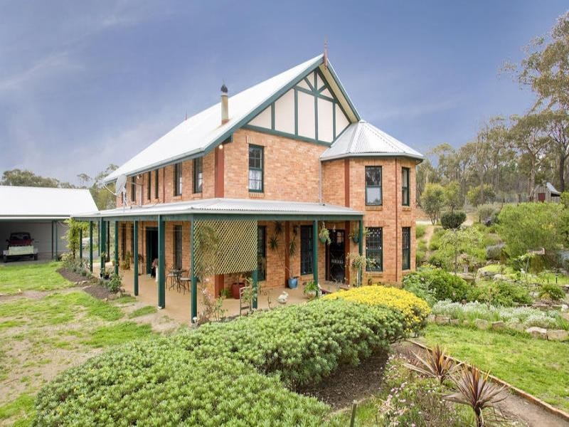 393 Clarkes Road, Anakie VIC 3221