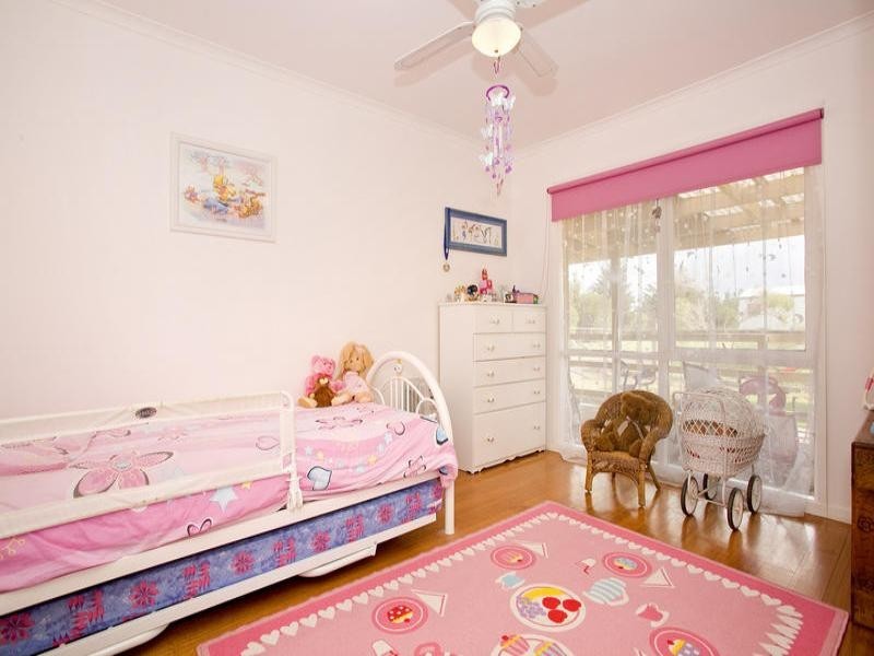 30 Frys Road, Lara VIC 3212