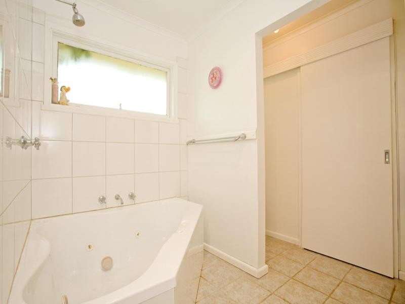 30 Frys Road, Lara VIC 3212