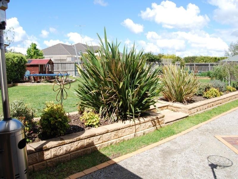 15 Mungari Court, Lara VIC 3212