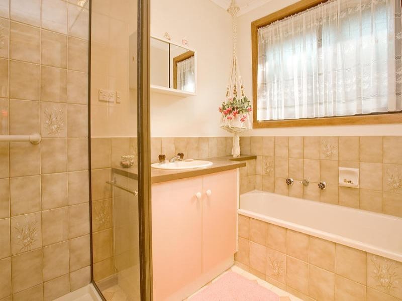 60 Cloverdale Drive, Corio VIC 3214