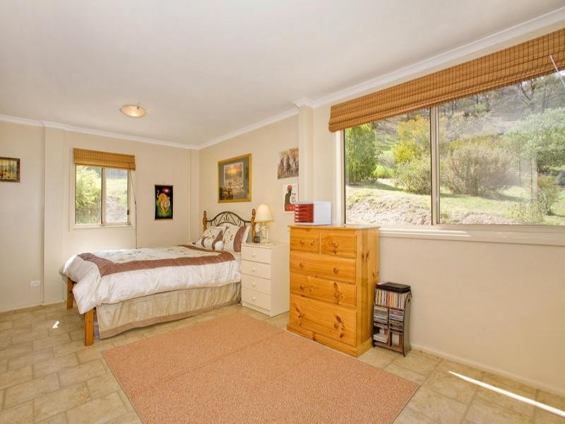 406 Lynch Road, Anakie VIC 3221