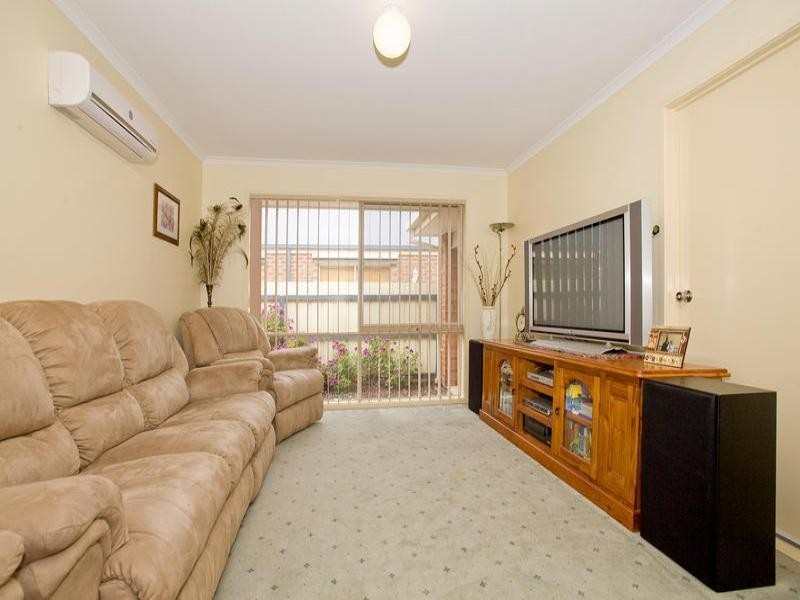 10 Redleaf Close, Lara VIC 3212