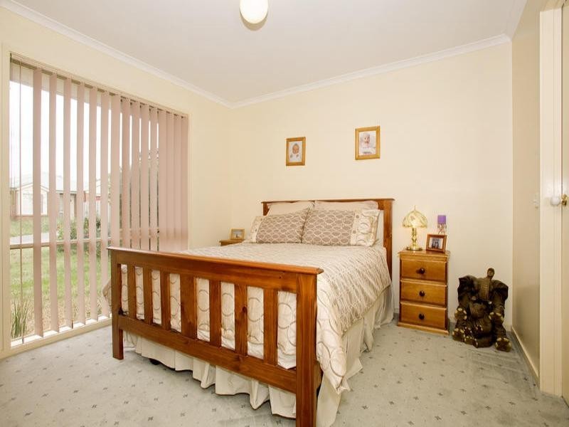 10 Redleaf Close, Lara VIC 3212