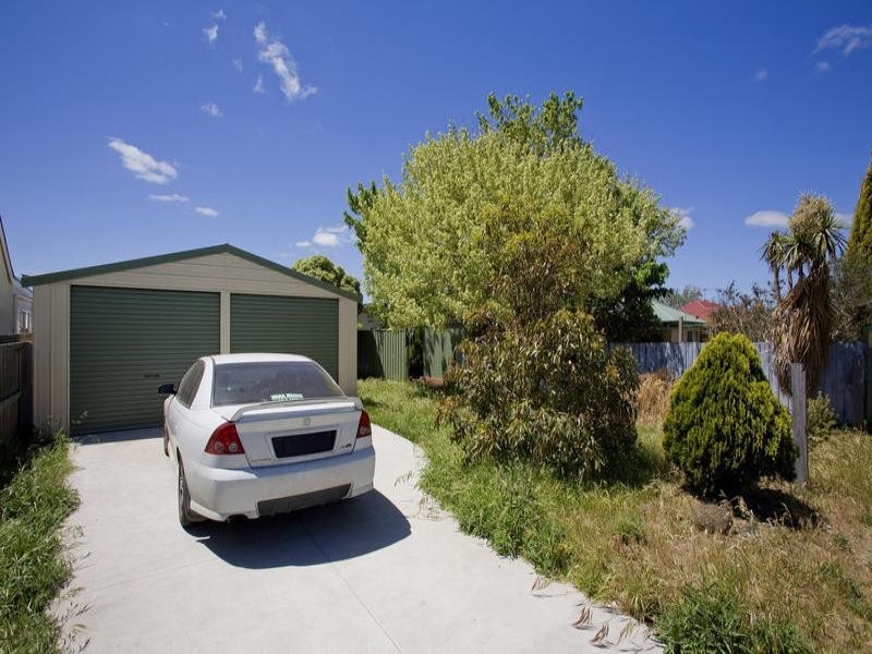 15 Station Lake Road, Lara VIC 3212