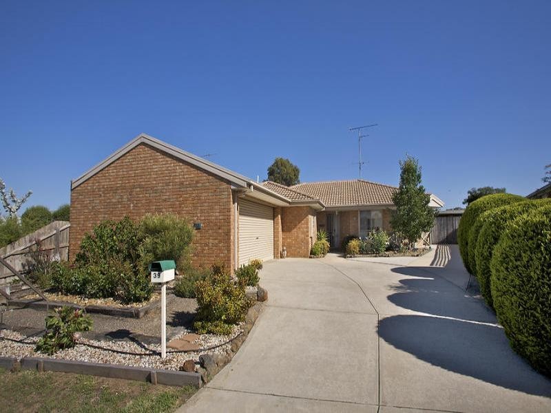 39 Young Street, Lara VIC 3212