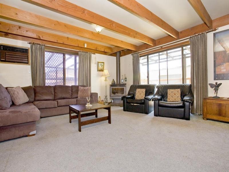 2 Looker Street, Lara VIC 3212