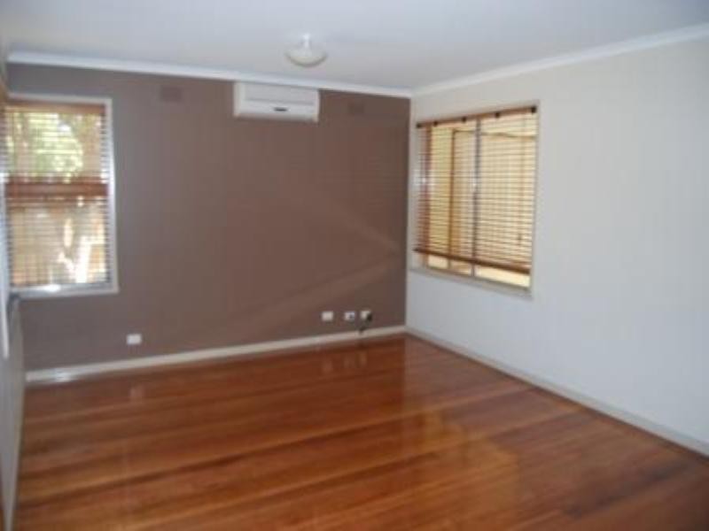 10 Turner Avenue, Lara VIC 3212