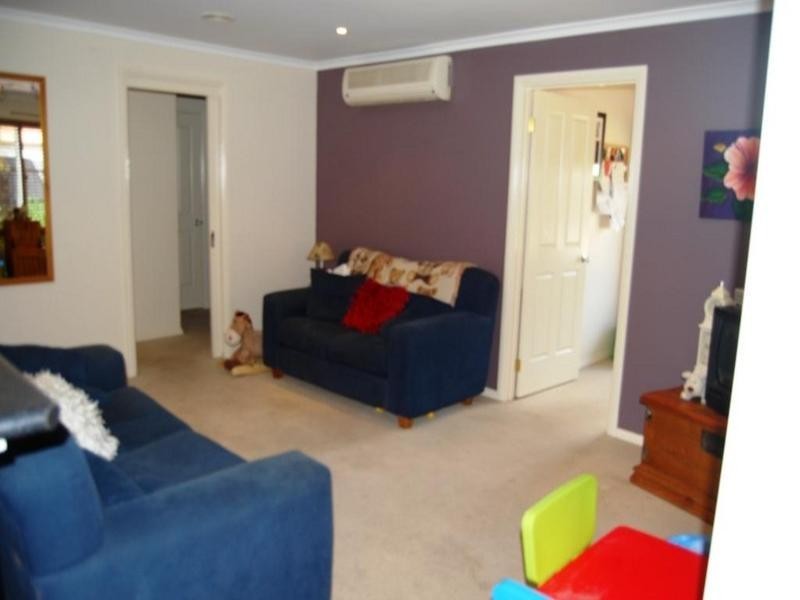 26 Country Gardens Drive, Lara VIC 3212