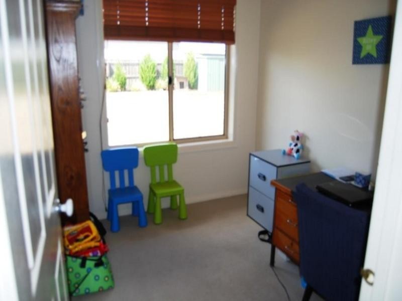 26 Country Gardens Drive, Lara VIC 3212