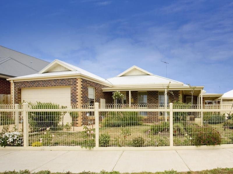 6 McSal Street, Lovely Banks VIC 3221