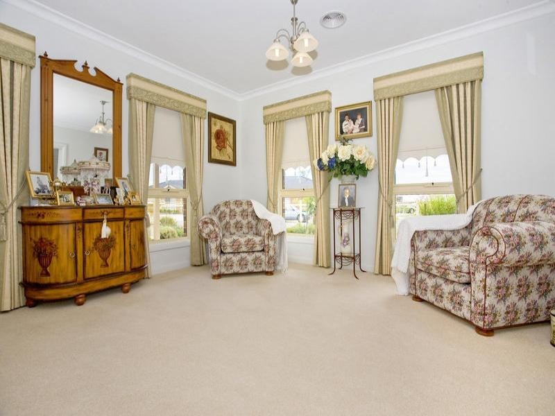 6 McSal Street, Lovely Banks VIC 3221