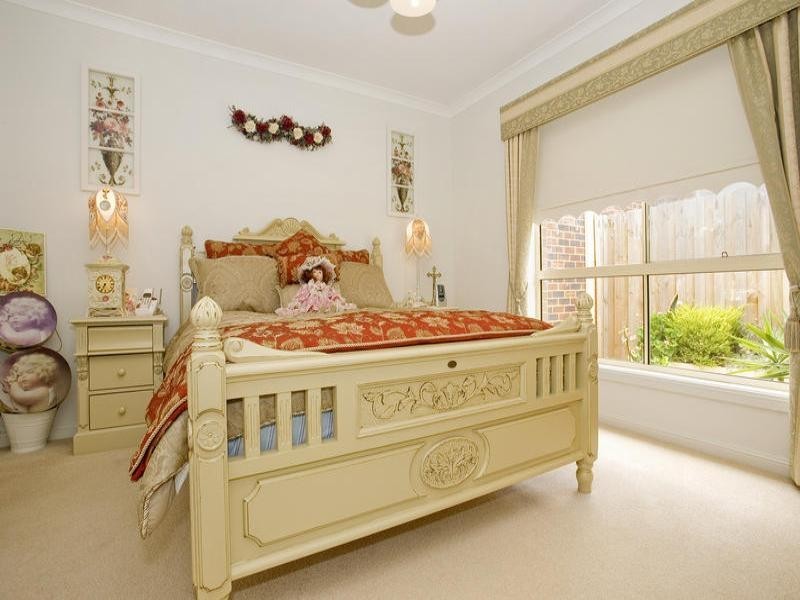 6 McSal Street, Lovely Banks VIC 3221