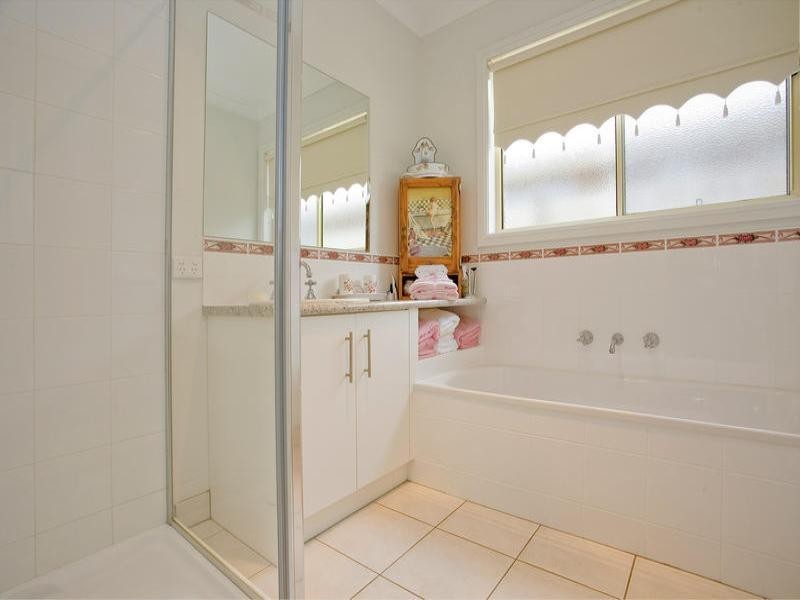 6 McSal Street, Lovely Banks VIC 3221