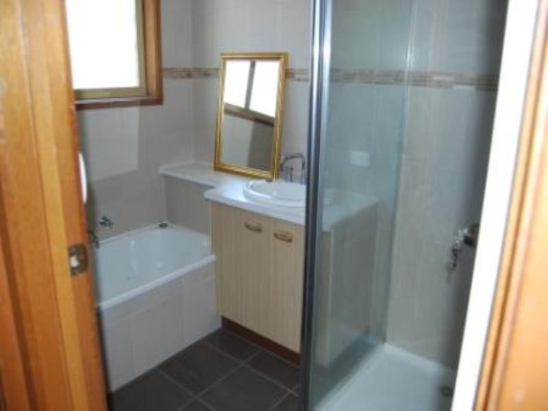 2/174 Purnell Road, Corio VIC 3214