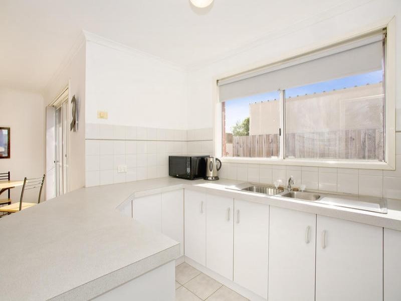 1/11 Conole Court, Lara VIC 3212