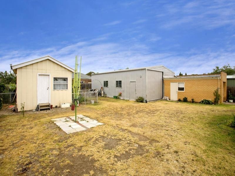 20 Station Lake Road, Lara VIC 3212