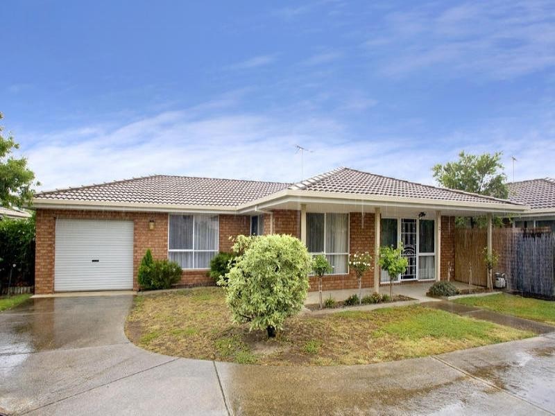 2/57 Forest Road, Lara VIC 3212