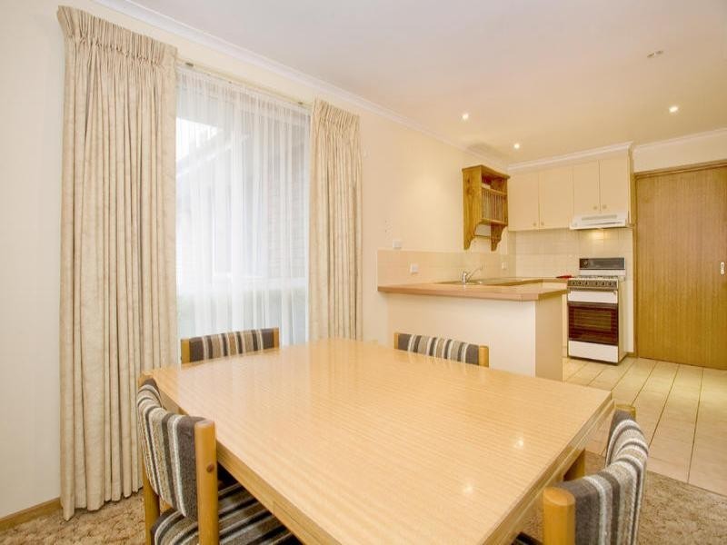 2/57 Forest Road, Lara VIC 3212