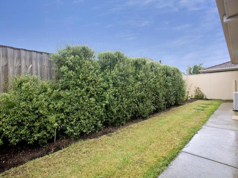 2/57 Forest Road, Lara VIC 3212