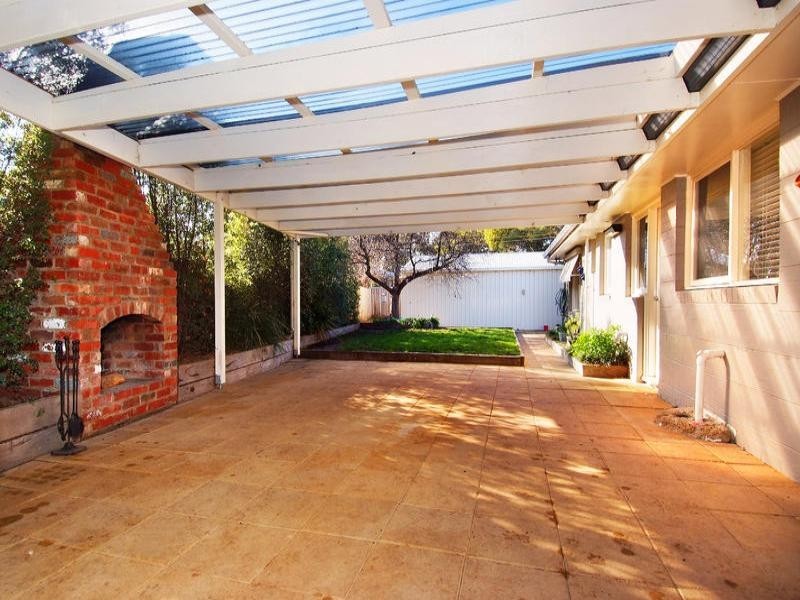 69 Patullos Road, Lara VIC 3212