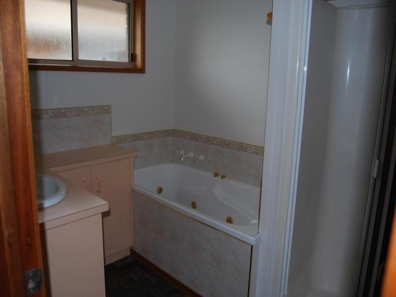 2 Colt Court, Corio VIC 3214