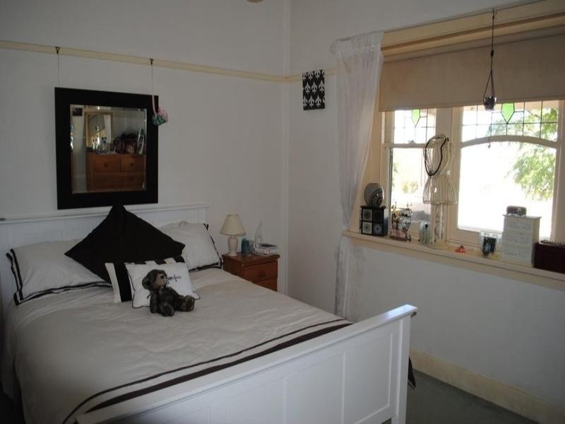 284 Autumn Street, Manifold Heights VIC 3218