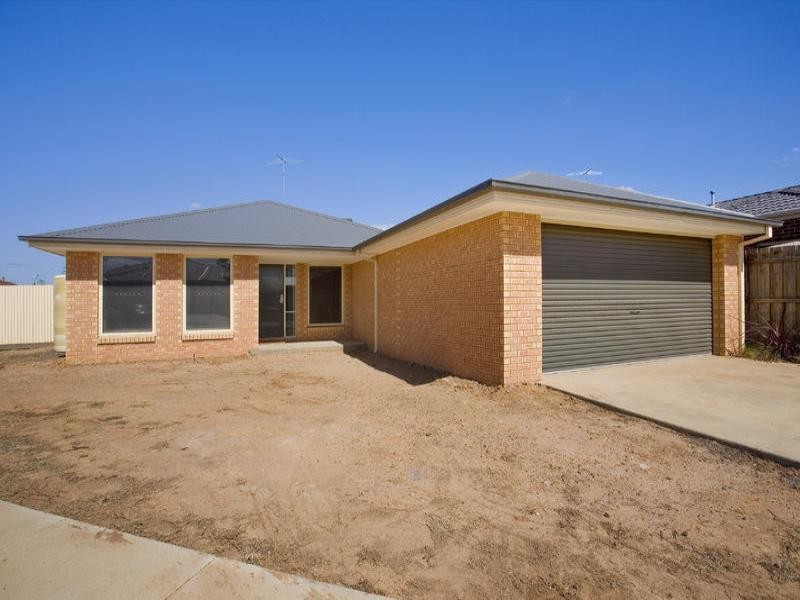 11 Wheat Court, Lara VIC 3212