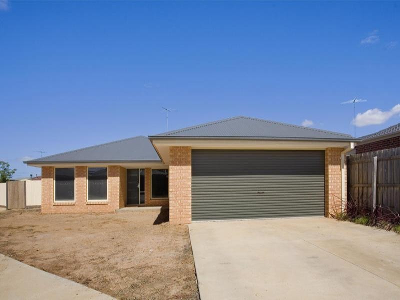 11 Wheat Court, Lara VIC 3212