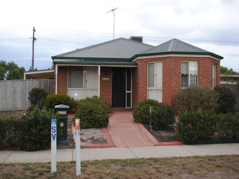 1 Greenleaf Drive, Lara VIC 3212