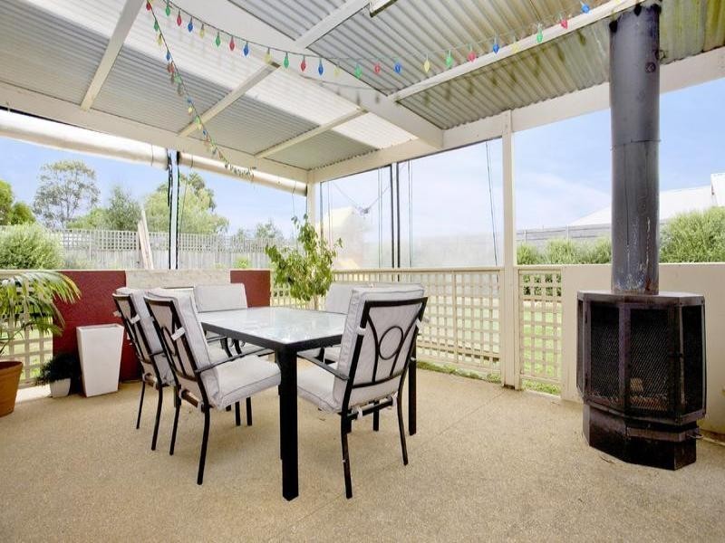 13 Evergreen Court, Lara VIC 3212