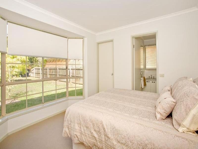 2 Newcomen Court, Lara VIC 3212