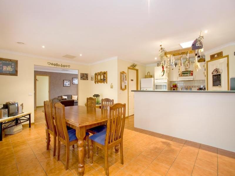 4 Racheal Close, Lara VIC 3212