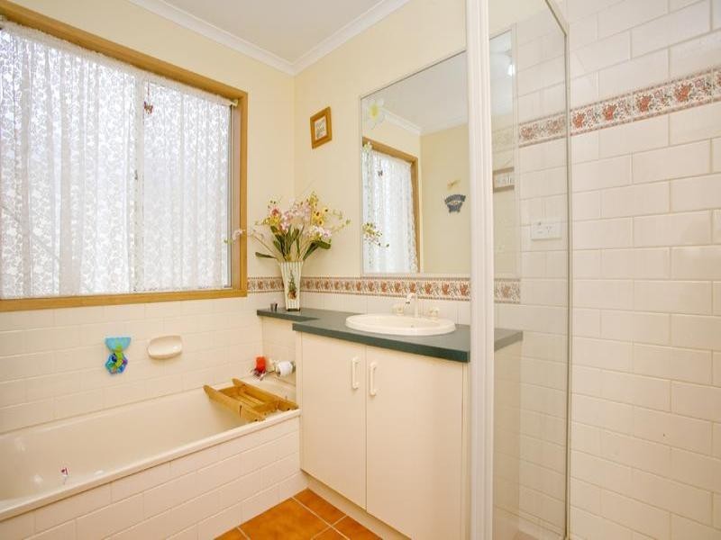 4 Racheal Close, Lara VIC 3212