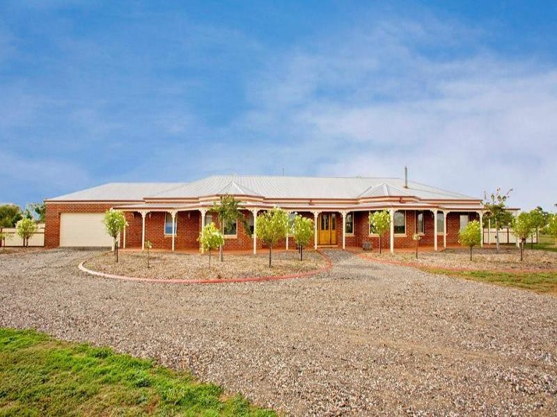 20 Osterlund Court, Lara VIC 3212
