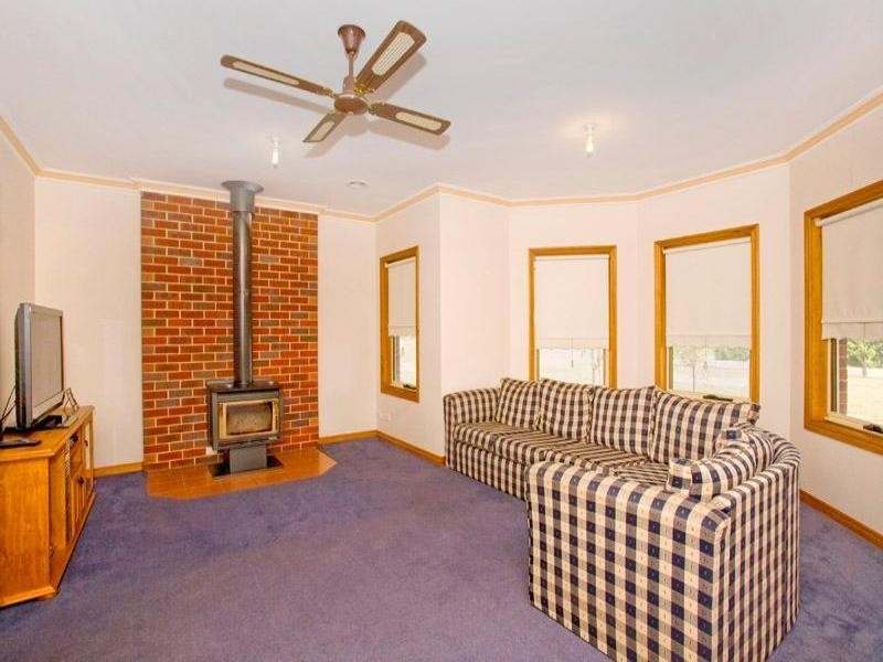 20 Osterlund Court, Lara VIC 3212