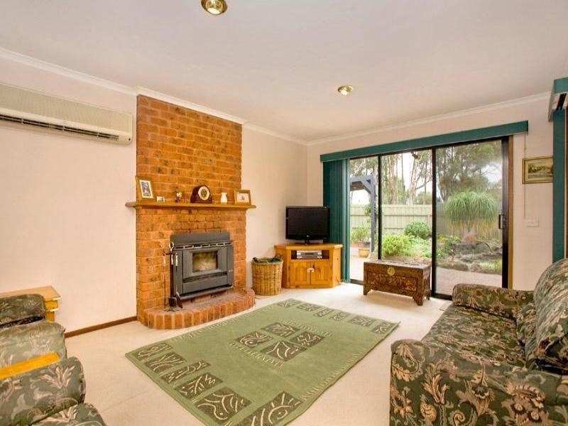 3 Newcomen Court, Lara VIC 3212