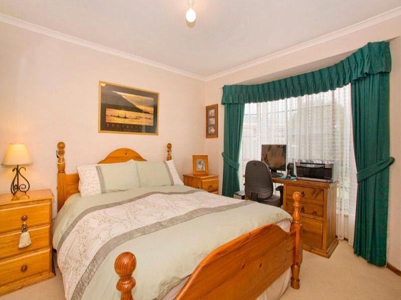 3 Newcomen Court, Lara VIC 3212